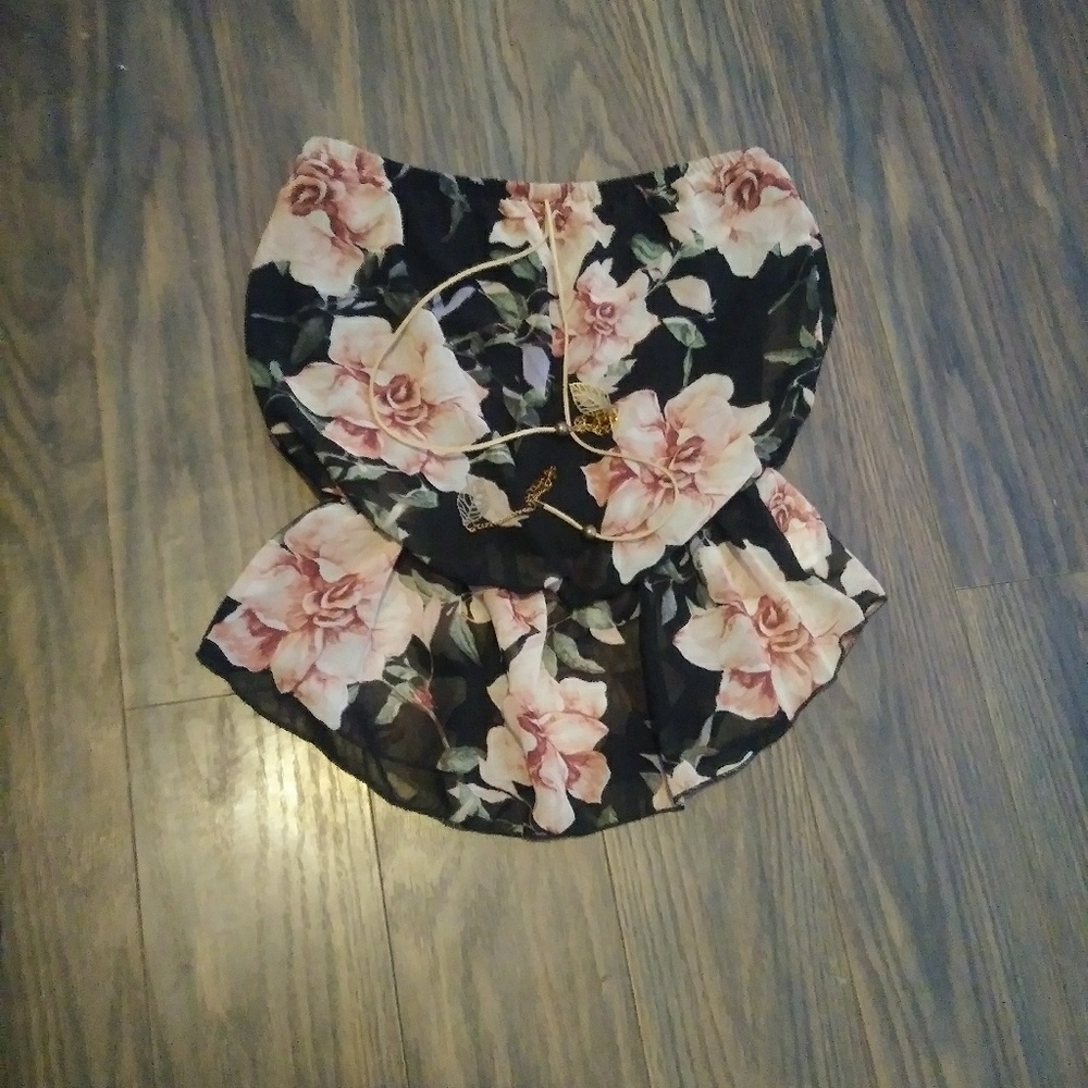 Strapless top
